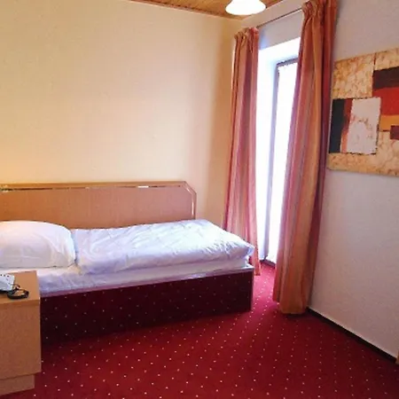 Hotel Seehotel Loenoe 3*