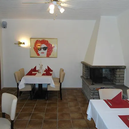 Ξενοδοχείο Seehotel Loenoe 3*