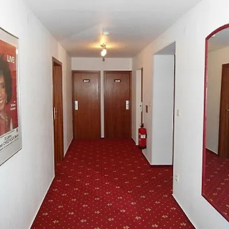 Seehotel Loenoe