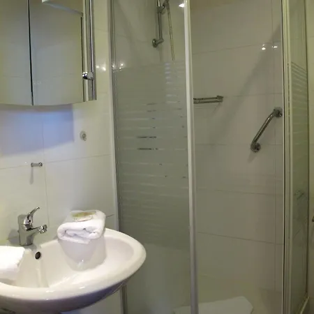 Seehotel Loenoe Hotel