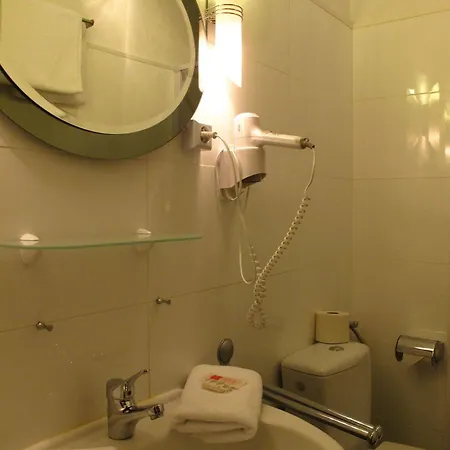 Ξενοδοχείο Seehotel Loenoe